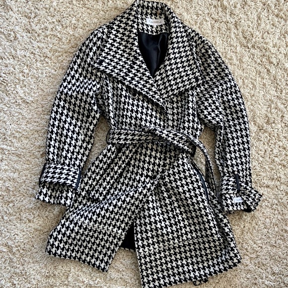 Calvin Klein Jackets & Blazers - Calvin Klein Houndstooth Waistcoat